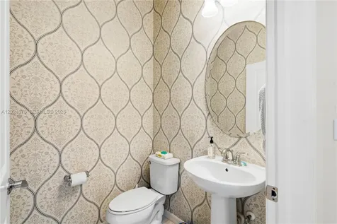 4325 Large Leaf Lane Hollywood FL 33021