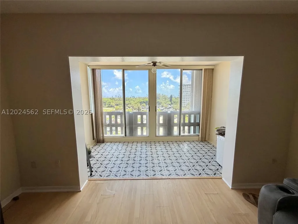 4001 Hillcrest Drive Hollywood FL 33021