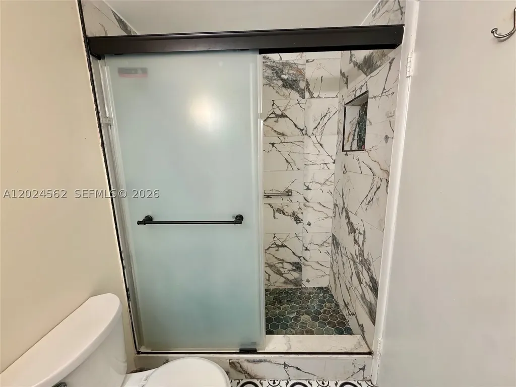 4001 Hillcrest Drive Hollywood FL 33021