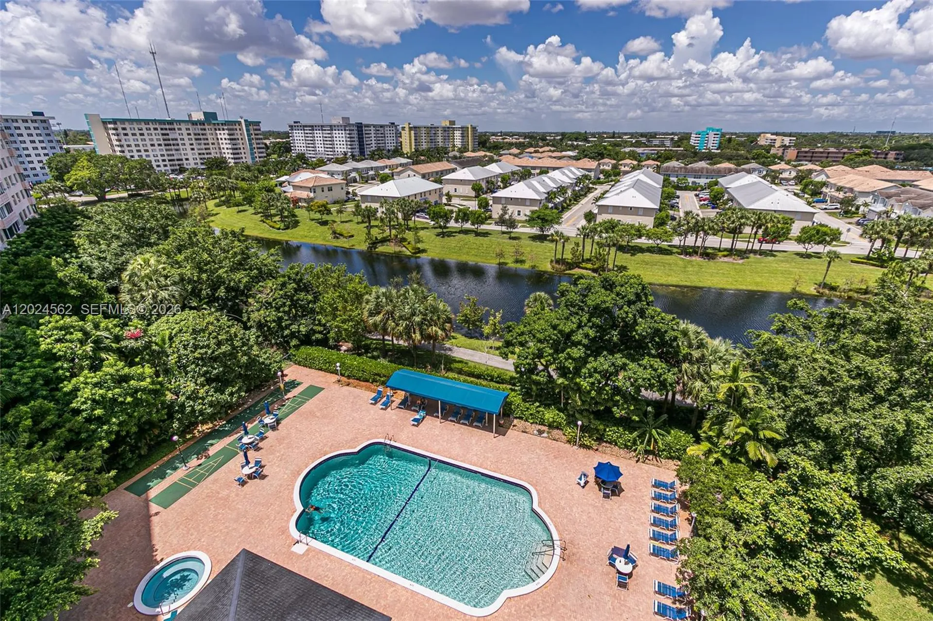 4001 Hillcrest Drive Hollywood FL 33021