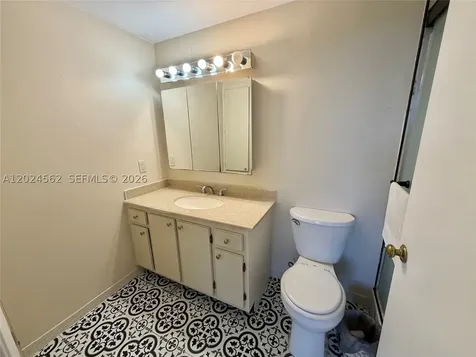 4001 Hillcrest Drive Hollywood FL 33021