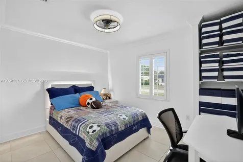 13463 SW 66th Terrace Miami FL 33183