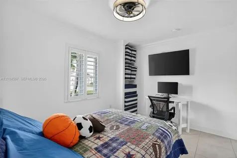 13463 SW 66th Terrace Miami FL 33183