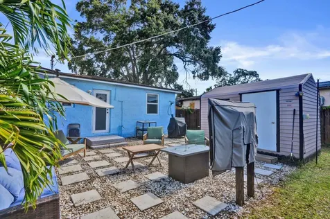 2220 Hope Street Hollywood FL 33020