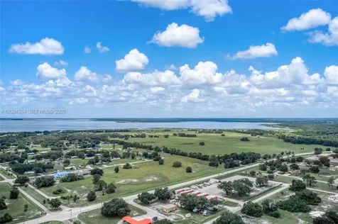 6813 Heavitree Sebring FL 33876