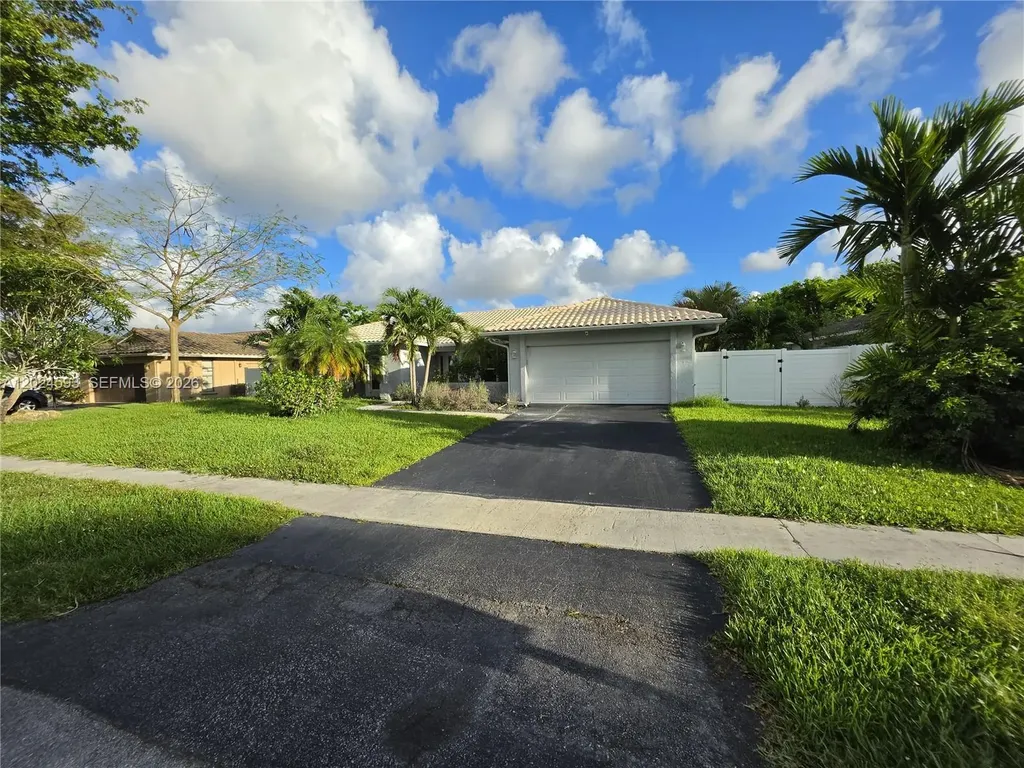 9090 NW 11th Court Plantation FL 33322