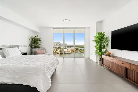 400 Sunny Isles Boulevard Sunny Isles Beach FL 33160