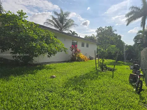 6590 SW 46th Street Davie FL 33314
