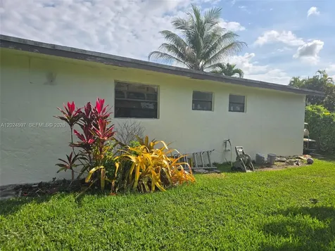 6590 SW 46th Street Davie FL 33314