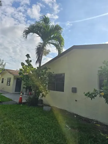 6590 SW 46th Street Davie FL 33314