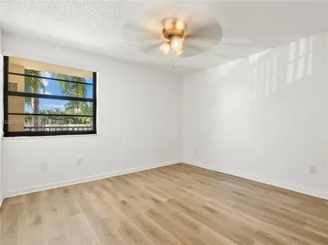7547 Fairfax Drive Tamarac FL 33321