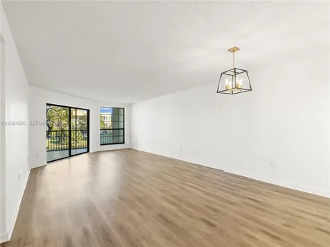 7547 Fairfax Drive Tamarac FL 33321