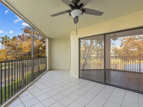 7547 Fairfax Drive Tamarac FL 33321