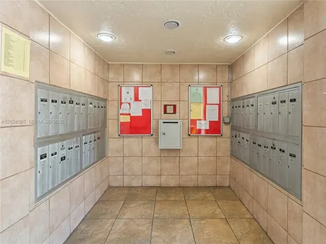 7547 Fairfax Drive Tamarac FL 33321