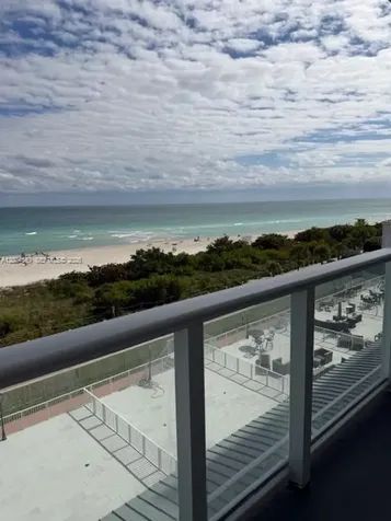 5601 Collins Avenue Miami Beach FL 33140