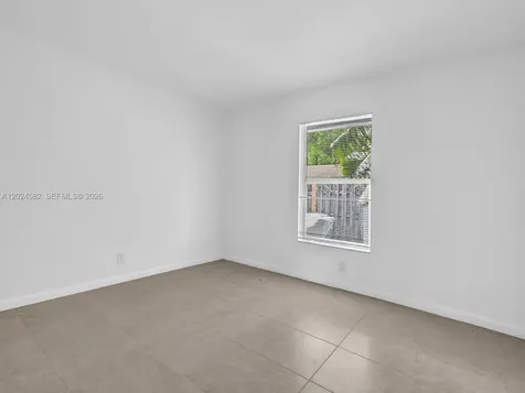 241 NW 40th Street Oakland Park FL 33309