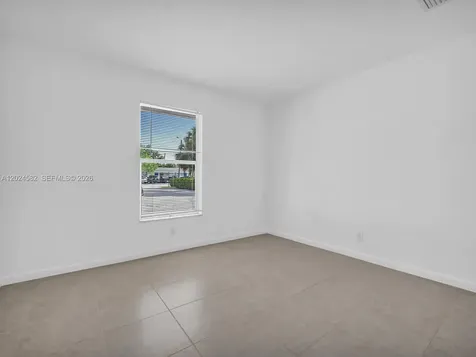 241 NW 40th Street Oakland Park FL 33309