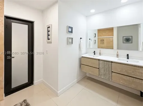 8695 SW 110th Street Miami FL 33156