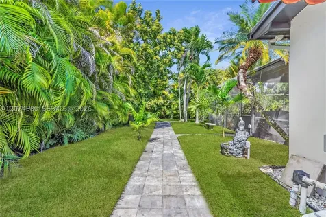 8695 SW 110th Street Miami FL 33156