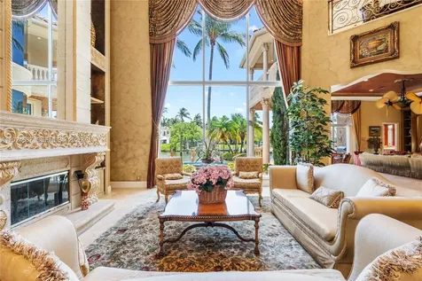 832 Harbour Isle Place North Palm Beach FL 33410
