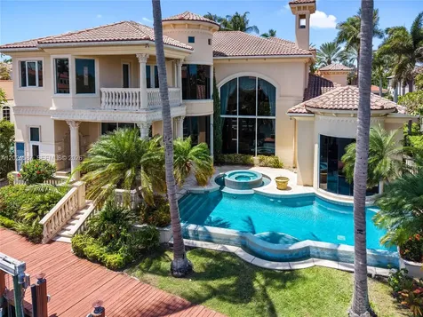 832 Harbour Isle Place North Palm Beach FL 33410