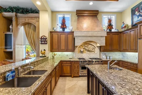 832 Harbour Isle Place North Palm Beach FL 33410