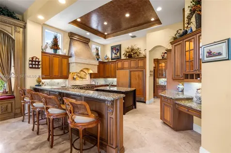 832 Harbour Isle Place North Palm Beach FL 33410