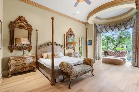 832 Harbour Isle Place North Palm Beach FL 33410
