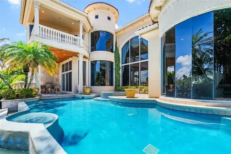 832 Harbour Isle Place North Palm Beach FL 33410