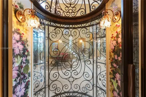 832 Harbour Isle Place North Palm Beach FL 33410