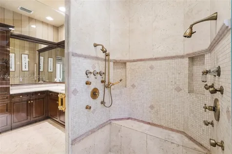 832 Harbour Isle Place North Palm Beach FL 33410