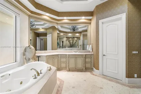 832 Harbour Isle Place North Palm Beach FL 33410