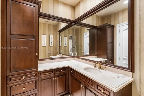 832 Harbour Isle Place North Palm Beach FL 33410