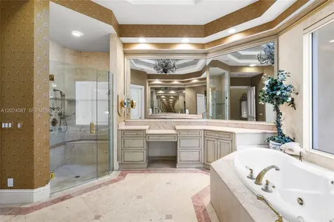 832 Harbour Isle Place North Palm Beach FL 33410