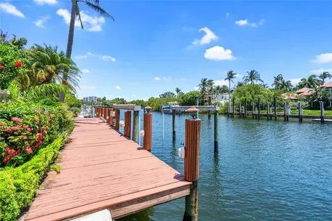 832 Harbour Isle Place North Palm Beach FL 33410