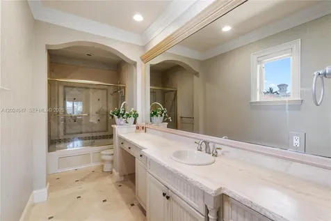 832 Harbour Isle Place North Palm Beach FL 33410