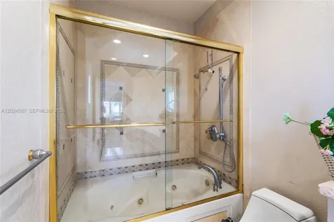 832 Harbour Isle Place North Palm Beach FL 33410