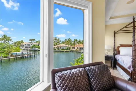 832 Harbour Isle Place North Palm Beach FL 33410