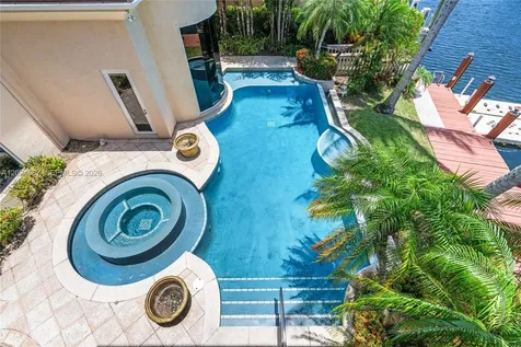832 Harbour Isle Place North Palm Beach FL 33410