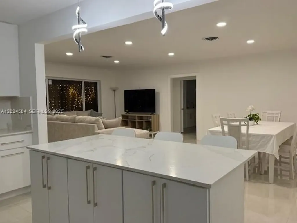 411 SE 6th Avenue Pompano Beach FL 33060