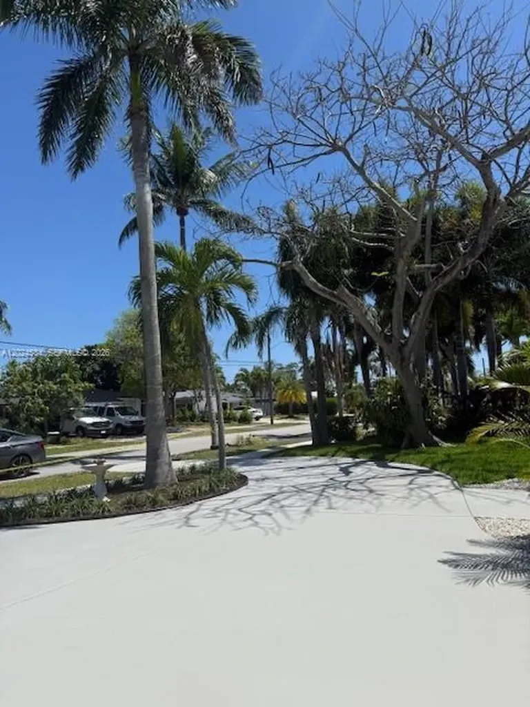 411 SE 6th Avenue Pompano Beach FL 33060