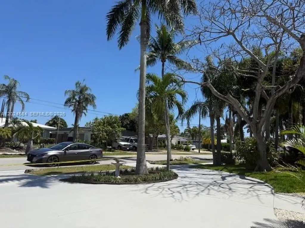 411 SE 6th Avenue Pompano Beach FL 33060