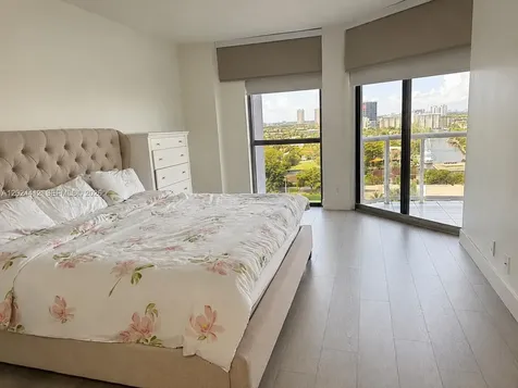 3640 Yacht Club Drive Aventura FL 33180