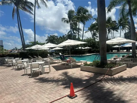 3640 Yacht Club Drive Aventura FL 33180