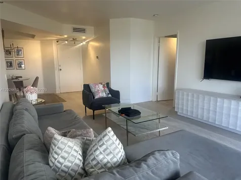 3640 Yacht Club Drive Aventura FL 33180