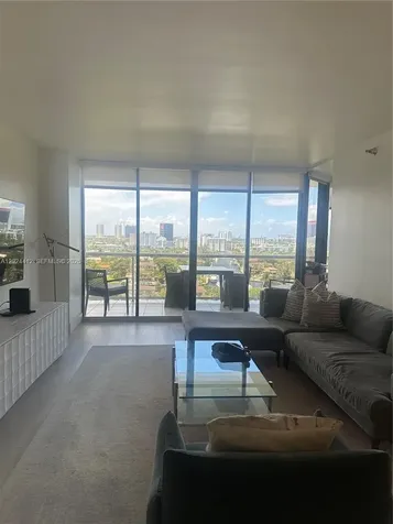 3640 Yacht Club Drive Aventura FL 33180