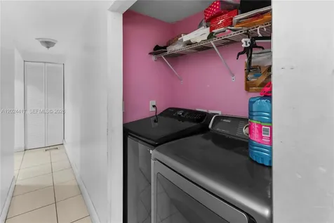 827 SW 128 Avenue Miami FL 33184