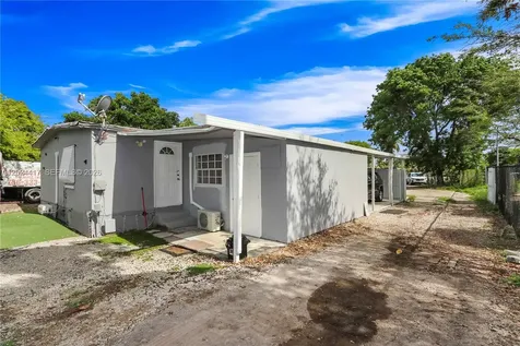 827 SW 128 Avenue Miami FL 33184
