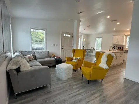 725 N Willows Street Clewiston FL 33440