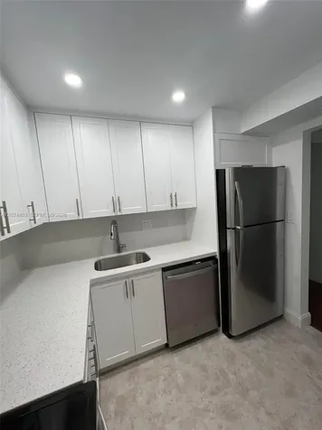 10415 N Kendall Drive Miami FL 33176